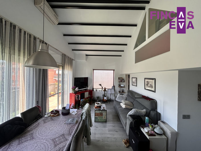 Image No.47-4 Bed Property for sale