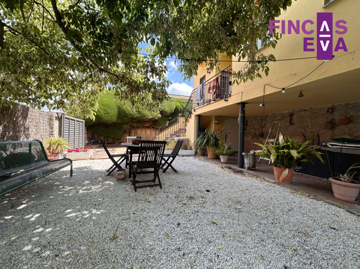 Image No.8-4 Bed Property for sale