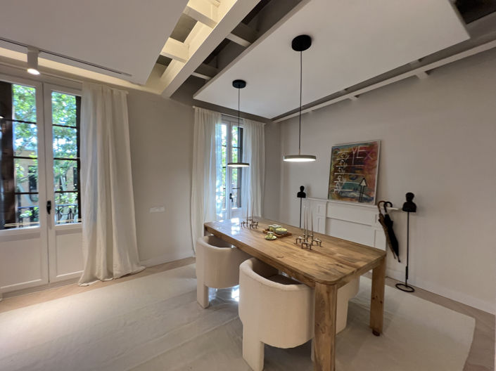 Image No.12-2 Bed Property for sale