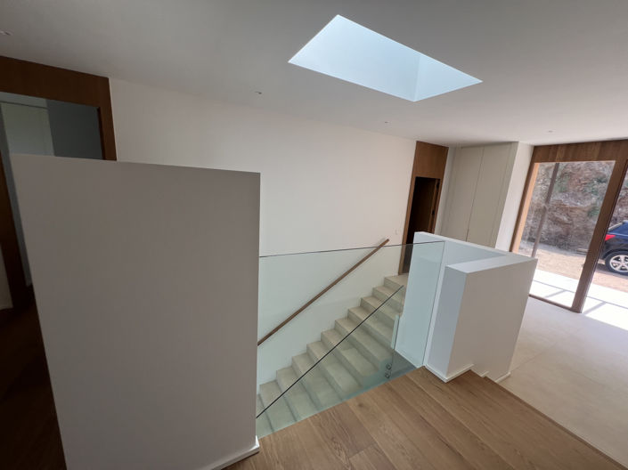 Image No.12-4 Bed Property for sale