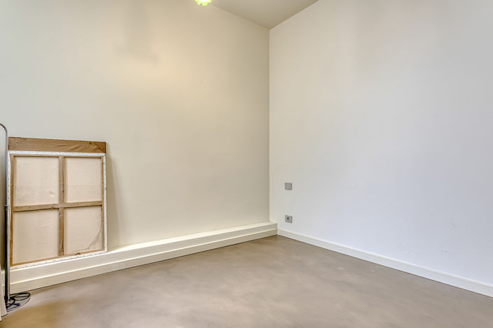 Image No.42-3 Bed Property for sale