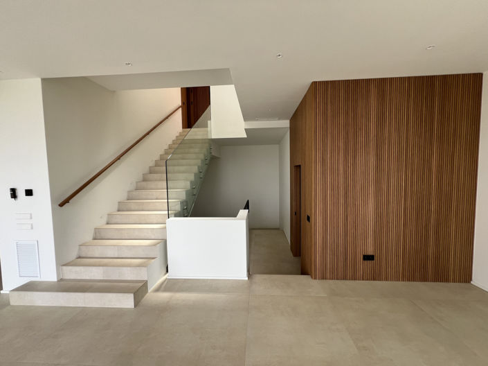 Image No.25-4 Bed Property for sale