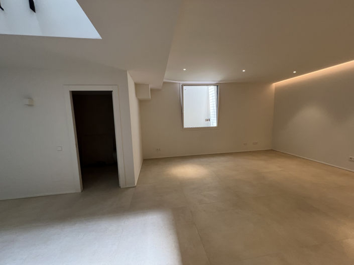 Image No.48-4 Bed Property for sale