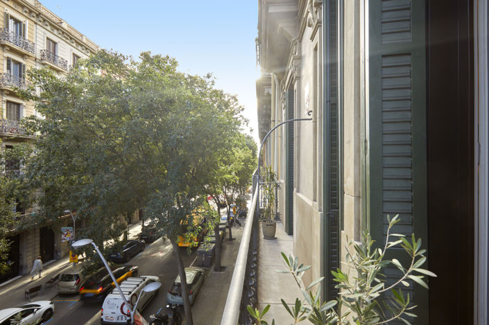 Image No.18-3 Bed Property for sale