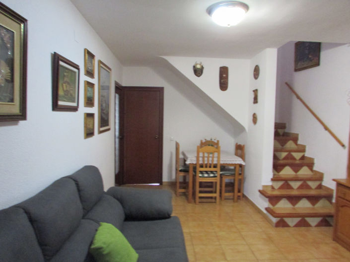 Image No.13-3 Bed Property for sale