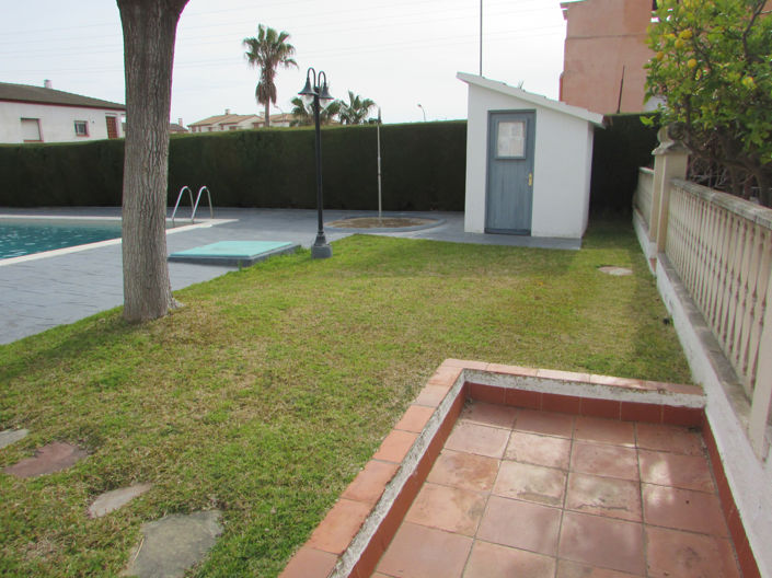 Image No.25-3 Bed Property for sale