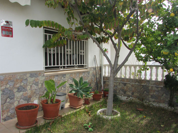 Image No.30-3 Bed Property for sale
