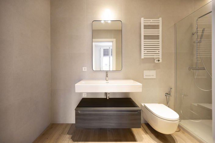 Image No.14-2 Bed Property for sale