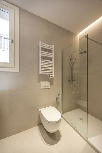 Image No.32-2 Bed Property for sale