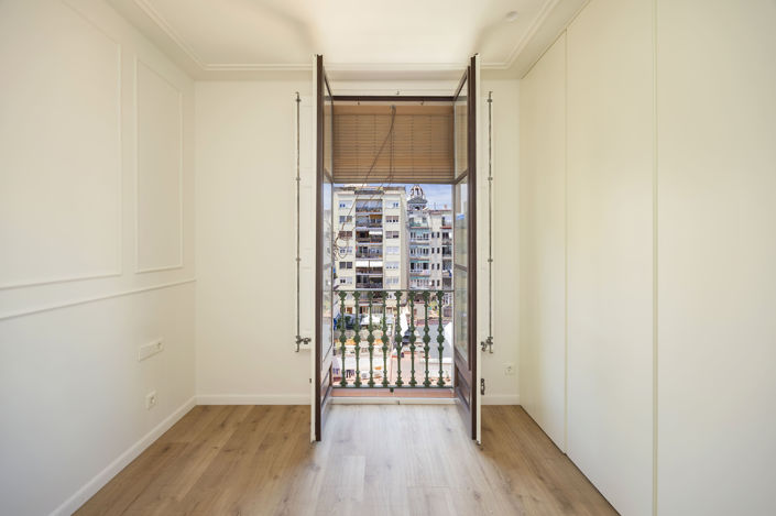 Image No.8-2 Bed Property for sale