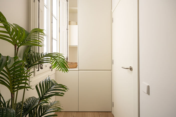 Image No.18-3 Bed Property for sale