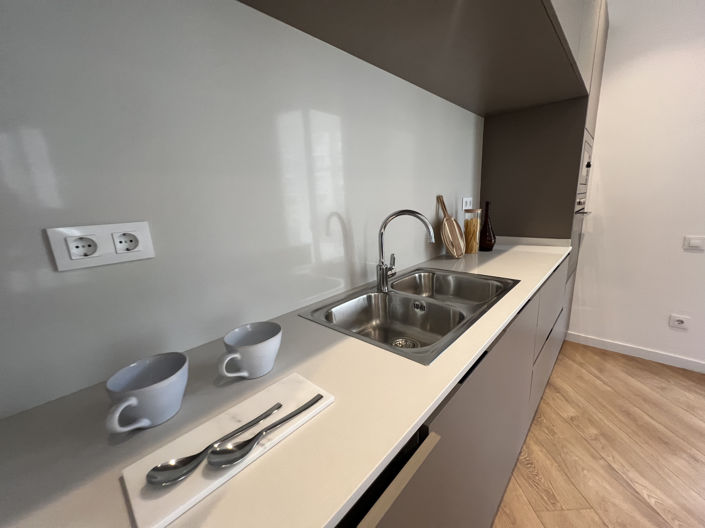 Image No.22-3 Bed Property for sale