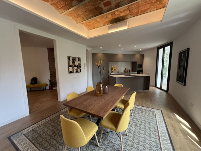 Image No.29-3 Bed Property for sale