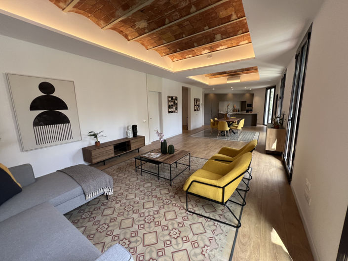 Image No.42-3 Bed Property for sale