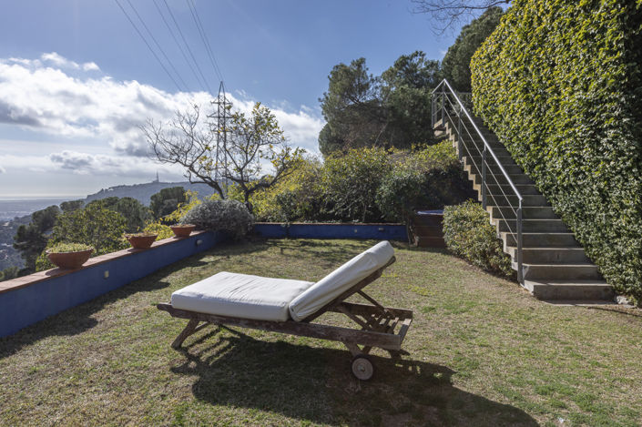 Image No.26-3 Bed Property for sale