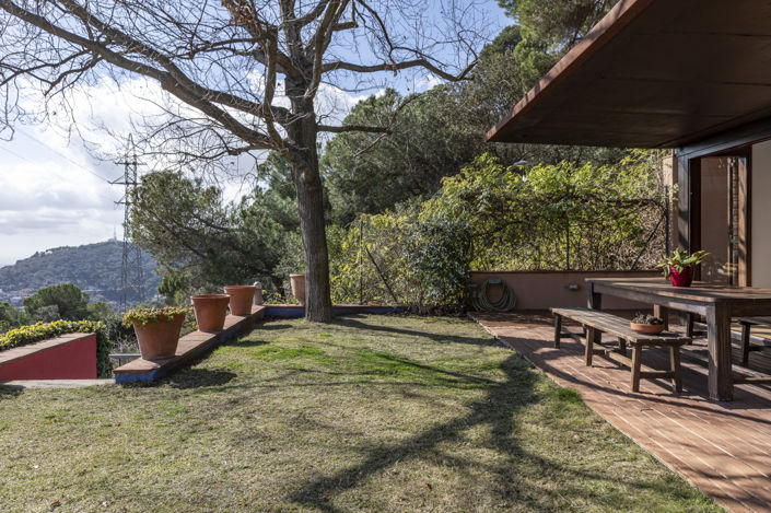 Image No.41-3 Bed Property for sale