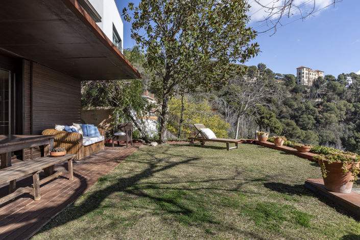 Image No.43-3 Bed Property for sale