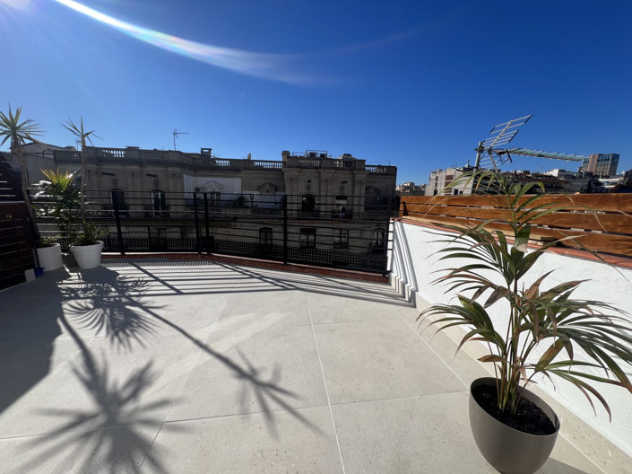 Image No.10-2 Bed Property for sale