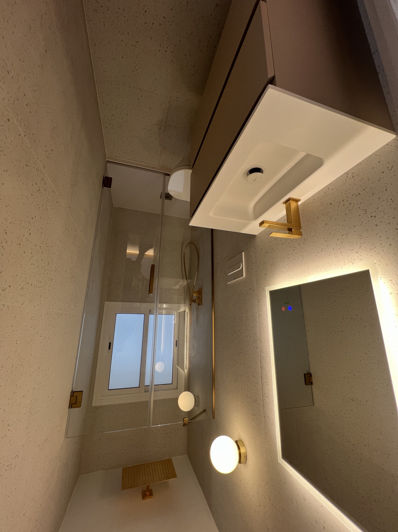 Image No.15-2 Bed Property for sale