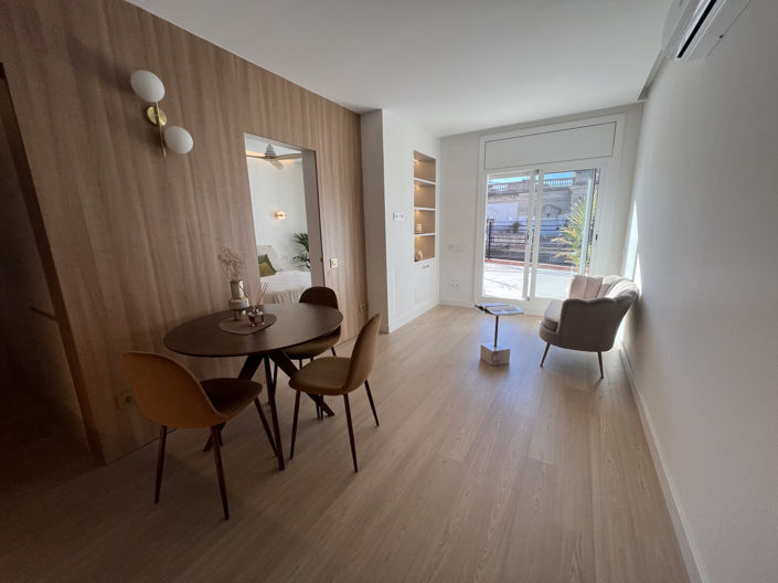 Image No.22-2 Bed Property for sale