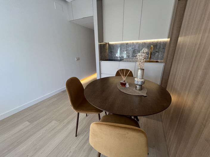 Image No.5-2 Bed Property for sale