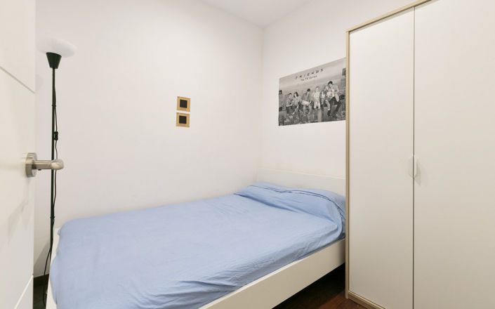 Image No.13-2 Bed Property for sale