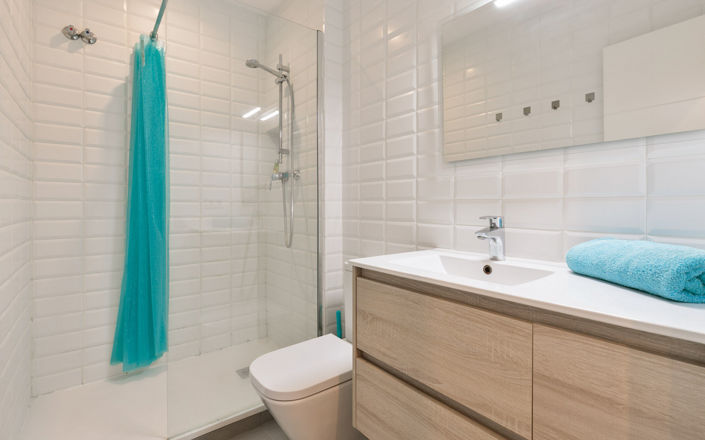 Image No.14-2 Bed Property for sale