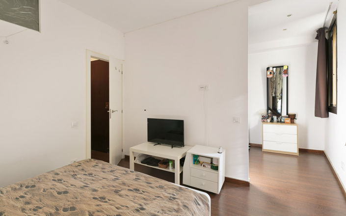 Image No.4-2 Bed Property for sale