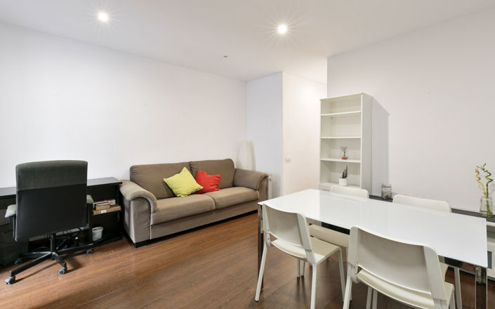 Image No.8-2 Bed Property for sale