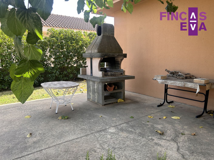 Image No.16-4 Bed Property for sale