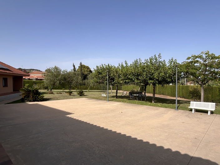 Image No.16-4 Bed Property for sale