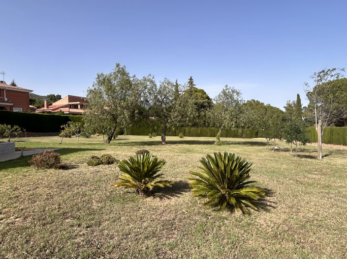 Image No.19-4 Bed Property for sale
