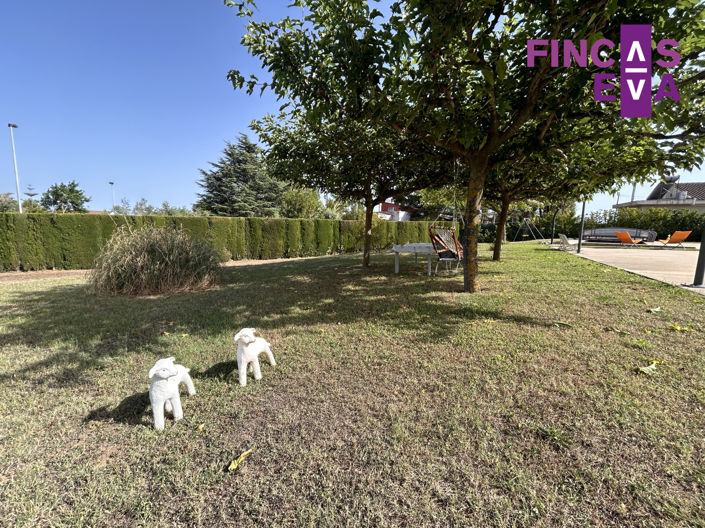 Image No.26-4 Bed Property for sale