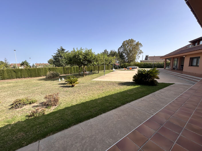 Image No.25-4 Bed Property for sale