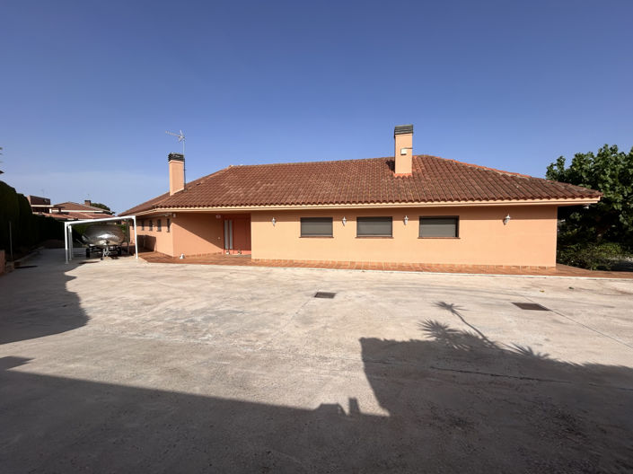 Image No.29-4 Bed Property for sale