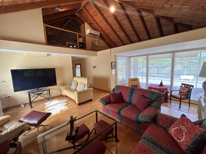 Image No.37-4 Bed Property for sale