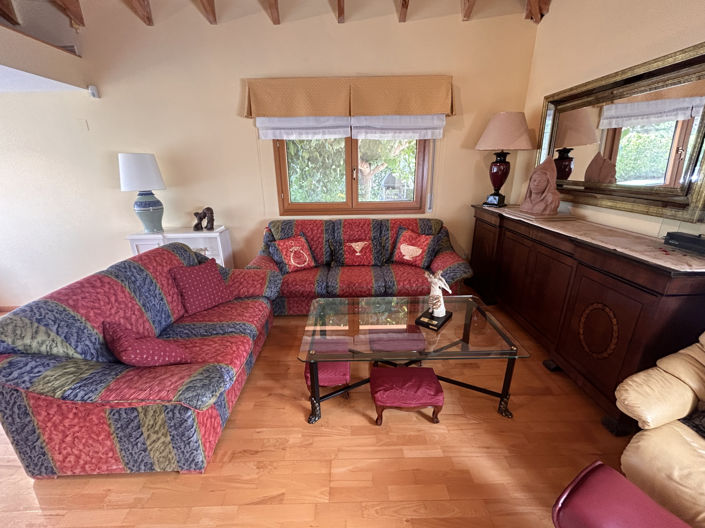 Image No.40-4 Bed Property for sale