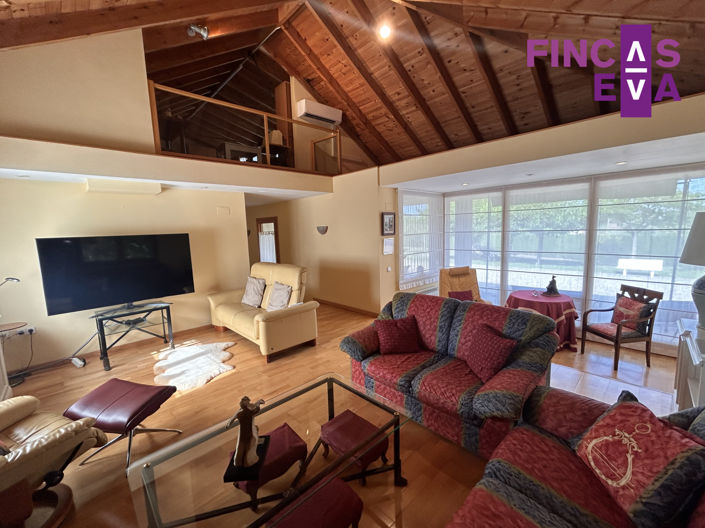 Image No.40-4 Bed Property for sale