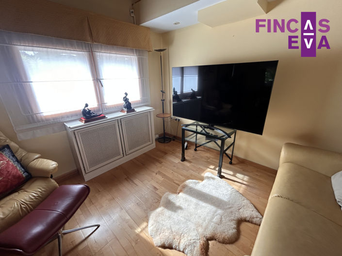 Image No.42-4 Bed Property for sale