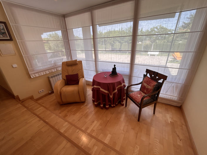 Image No.43-4 Bed Property for sale