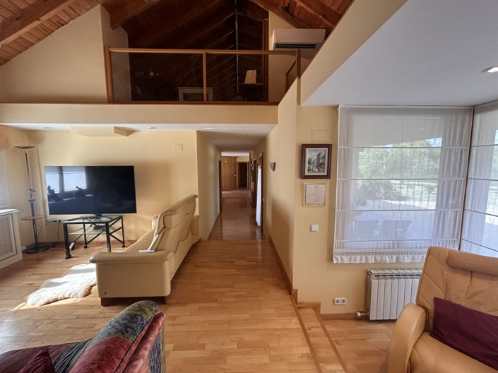 Image No.46-4 Bed Property for sale