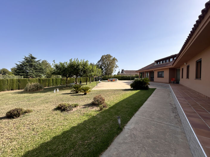 Image No.7-4 Bed Property for sale