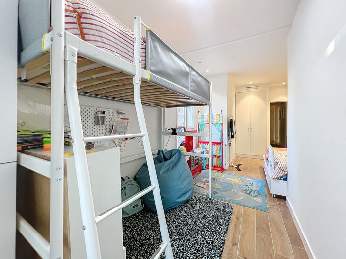 Image No.21-4 Bed Property for sale