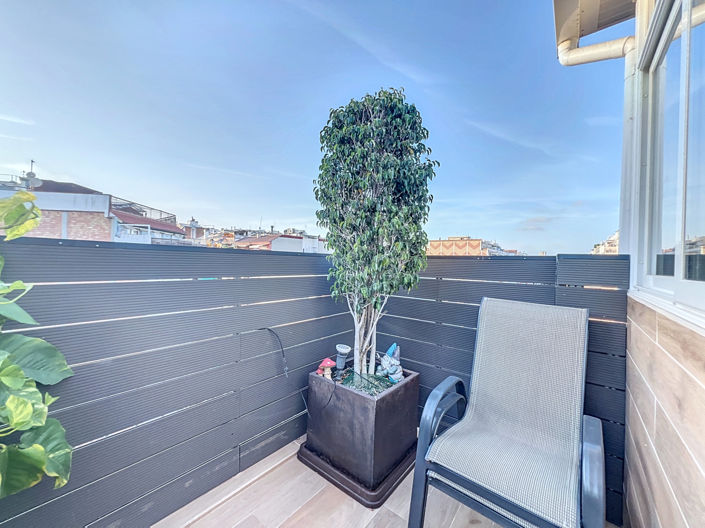 Image No.24-4 Bed Property for sale