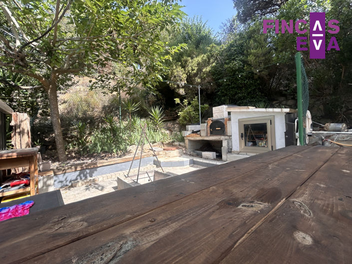 Image No.17-4 Bed Property for sale