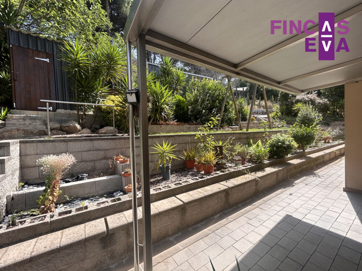 Image No.24-4 Bed Property for sale