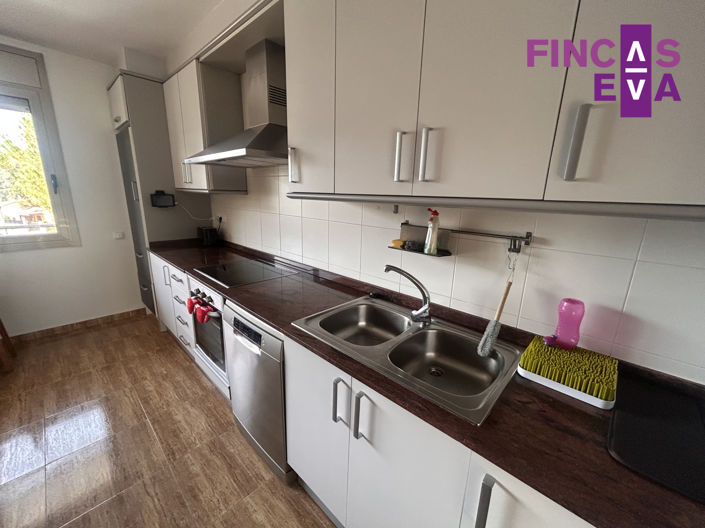 Image No.29-4 Bed Property for sale