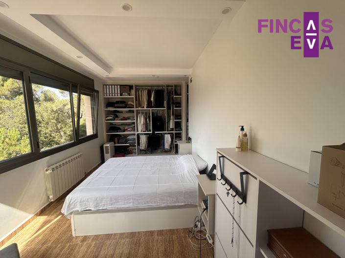 Image No.46-4 Bed Property for sale