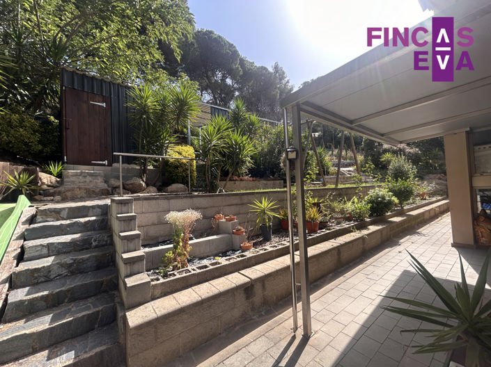 Image No.9-4 Bed Property for sale