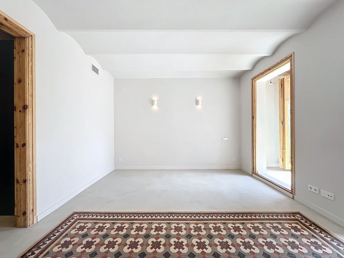 Image No.12-3 Bed Property for sale